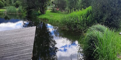 Urlaub auf dem Bauernhof - Schwimmmöglichkeit: Schwimmteich - Naturbadeteich - Adelwöhrer Bauernhaus