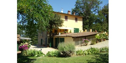 Urlaub auf dem Bauernhof - Chianti - Siena - Das große Bauernhaus, in dem sich die Apartments befinden. - Agriturismo La Tinaia
