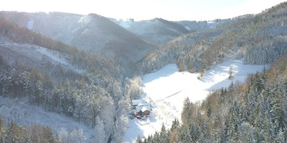 Urlaub auf dem Bauernhof - Wellness: Infrarotkabine - Niederösterreich - Biohof Lueg im stillen Winterwald - Biohof Lueg