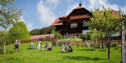 Urlaub auf dem Bauernhof - Aufenthaltsraum - Steiermark - Inmitten intakter Natur urlauben, die Gastfreundschaft und Herzlichkeit der Hofleute genießen und in eine bäuerliche Welt voller Abwechslung und Spontanität eintauchen!!! - Kühbergerhof