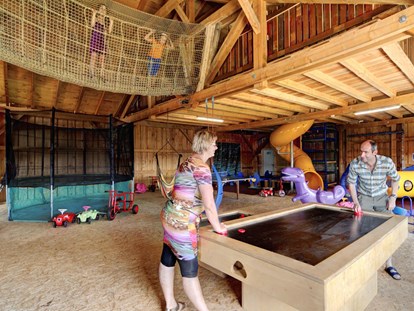 Urlaub auf dem Bauernhof - Art der Unterkunft: Ferienwohnung - Spielscheune - Erlebnishof Reiner