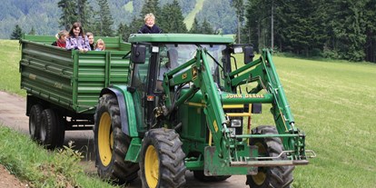 Urlaub auf dem Bauernhof - Bayern - Traktorrundfahrt - Erlebnishof Reiner