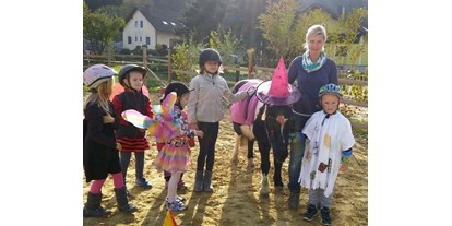 vacanza in fattoria - Kinderbetreuung - Bassa Austria - Fasching bei der Reitstunde - Gaudihof Kaltenbrunner