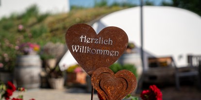 Urlaub auf dem Bauernhof - Art der Landwirtschaft: Weinbau - Österreich - Hofansicht Remushof - Remushof Jagschitz