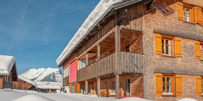 Urlaub auf dem Bauernhof - Almwirtschaft - Vorarlberg - Haupthaus mit 4 Appartements - Ferienbauernhof Nigsch