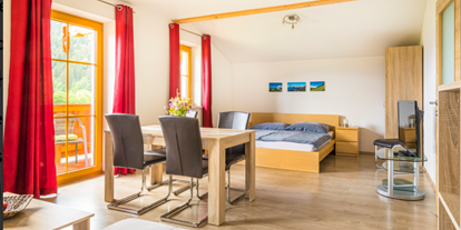 Urlaub auf dem Bauernhof - ideal für: Genuss - Salzburg - Doppelzimmer mit Balkon - Alpen Appartements Oberlehengut HIDEAWAY