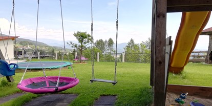 Urlaub auf dem Bauernhof - Umgebung: Urlaub in den Hügeln - Liebenfels - ERLEBNISBAUERNHOF Steinerhof in Kärnten