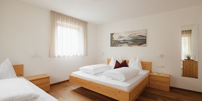 Urlaub auf dem Bauernhof - ruhige Lage - Südtirol - Schlafzimmer Fichte - Untermairhof
