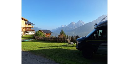 Urlaub auf dem Bauernhof - Verleih: Wanderstöcke - Camper willkommen! - Bergbauernhof Glinzhof