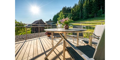 vacanza in fattoria - Nassfeld-Pressegger See - die Dachterrasse im Apart "Heidis Nest" - wunderbare Ausblicke sind garantiert - Hauserhof am Goldberg