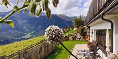 Urlaub auf dem Bauernhof - ideal für: Wellness - Österreich - Aussenbereich vom Wellness - Bio und Reiterhof der Veitenhof