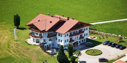 Urlaub auf dem Bauernhof - Klassifizierung Sterne: 4 Sterne - Salzburg - Einzigartige Lage mit eigenem Badeplatz direkt am Fuschlsee - Apart-Pension Wesenauerhof