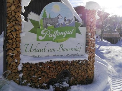 vacation on the farm - Umgebung: Urlaub in den Feldern - Salzburg - Logo - Schnell Palfengut