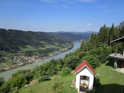 Urlaub auf dem Bauernhof - Oberösterreich - Hauskabelle - Eselgut  mit  Donautraumblick