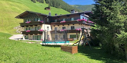 Urlaub auf dem Bauernhof - Mithilfe beim: Heuernten - Tirol - Jenneweinhof
