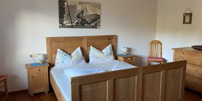 Urlaub auf dem Bauernhof - Preisniveau: moderat - Trentino-Südtirol - Schlafzimmer  - Hof Summerer