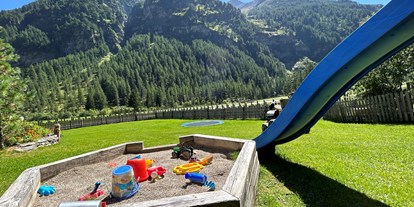 Urlaub auf dem Bauernhof - Verleih: Wanderstöcke - Italien - Feichterhof