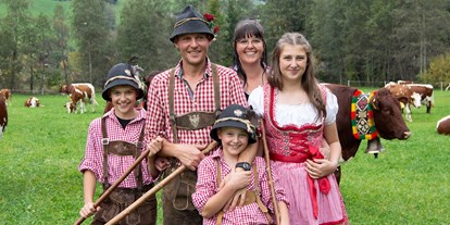 Urlaub auf dem Bauernhof - Mithilfe beim: Melken - Trentino-Südtirol - Niederkoflhof