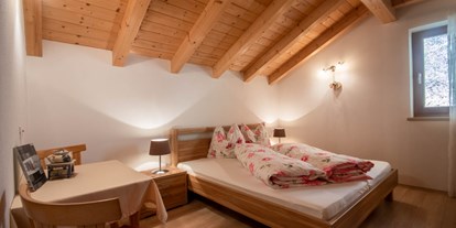Urlaub auf dem Bauernhof - Wanderwege - Trentino-Südtirol - Schlafzimmer Nr.1 - Zehenthof