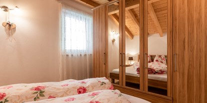 Urlaub auf dem Bauernhof - ideal für: Familien - Italien - Schlafzimmer Nr.1 - Zehenthof