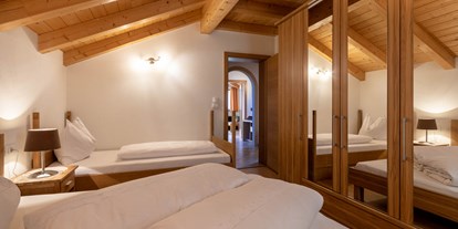 Urlaub auf dem Bauernhof - Trentino-Südtirol - Schlafzimmer Nr.2 - Zehenthof