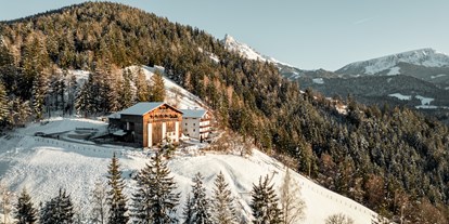Urlaub auf dem Bauernhof - Lagerfeuerstelle - Südtirol - Grotthof im Winter - Grotthof 