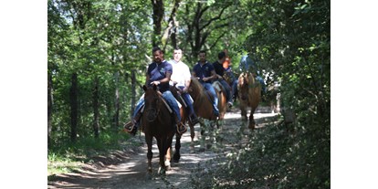 Urlaub auf dem Bauernhof - Fahrzeuge: Bagger - Italien - Le nostre passeggiate a cavallo - Agriturismo Bartoli