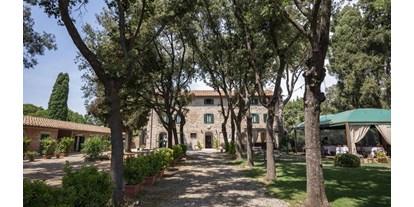 Urlaub auf dem Bauernhof - Toskana - Giardino interno e casale principale - Razza del Casalone
