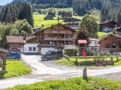 vacation on the farm - Fahrzeuge: Futtermischwagen - Salzburg - Hauserhof