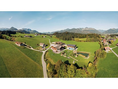 Urlaub auf dem Bauernhof - Tiere am Hof: Ziegen - Alpen - Ansicht - Feriengut Unterhochstätt