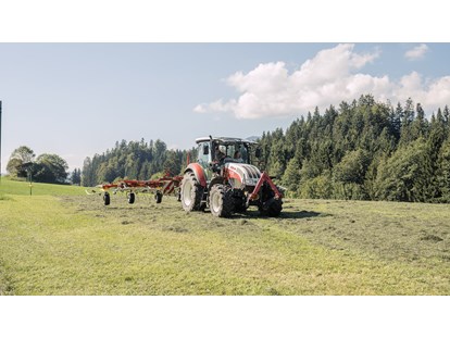 Urlaub auf dem Bauernhof - Frühstück - Österreich - Traktorfahren - Feriengut Unterhochstätt