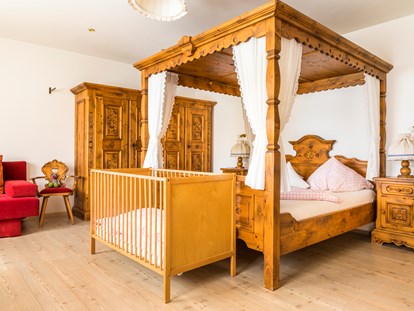 Urlaub auf dem Bauernhof - Art der Unterkunft: Appartement - Salzburg - romantische Ferienwohnung mit eigener Terrasse und 2 Schlafzimmer, große Küche.... - Baby- und Kinderferienbiobauernhof Sinnhubbauer