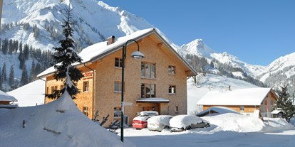 Urlaub auf dem Bauernhof - ideal für: Mitarbeit - Vorarlberg - Winterfoto - Villa Natur